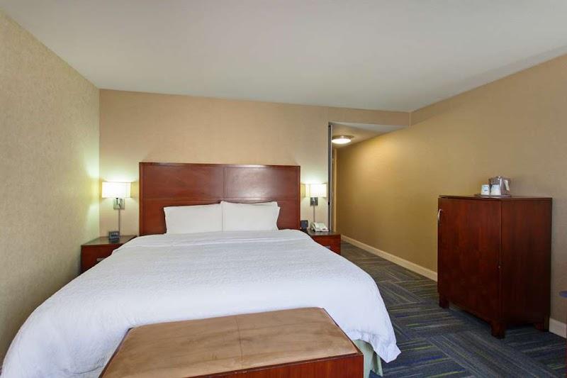Photo of Hampton Inn & Suites Merced