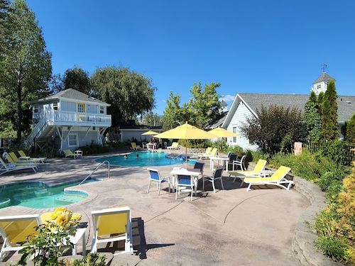 Photo of Lithia Springs Resort - Oregon's Mineral Waters Retreat