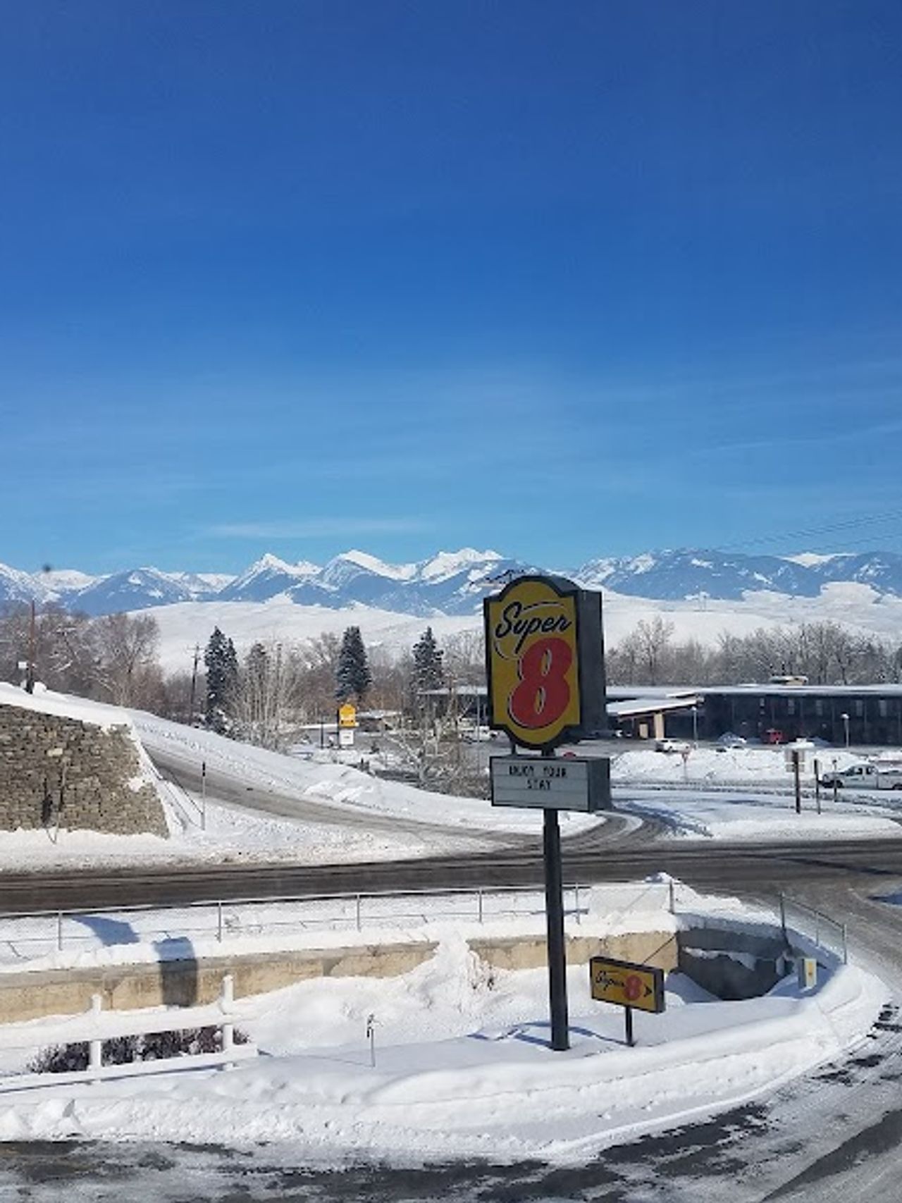 Photo of Super 8 by Wyndham Salmon