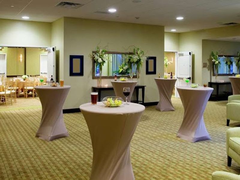 Photo of Hilton Garden Inn Seattle/Bothell, WA