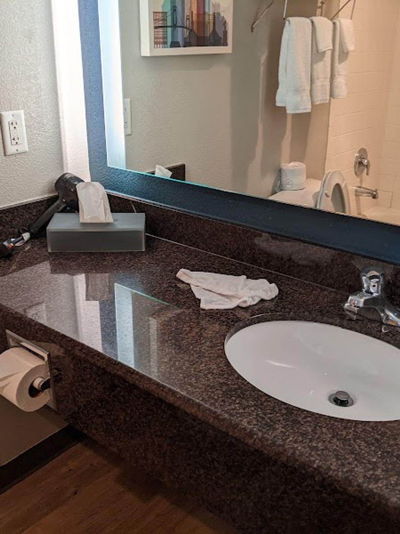 Photo of La Quinta Inn & Suites by Wyndham Vancouver