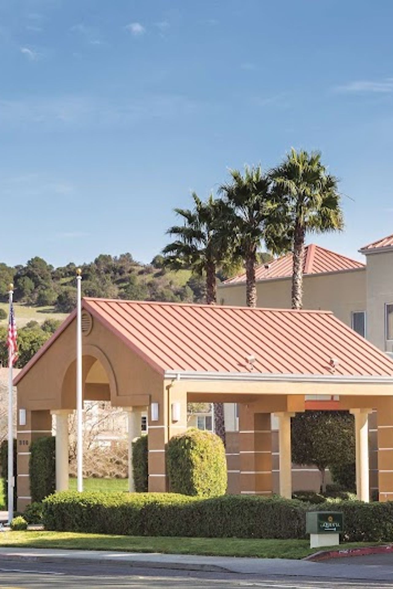 Photo of La Quinta Inn & Suites by Wyndham Fairfield - Napa Valley