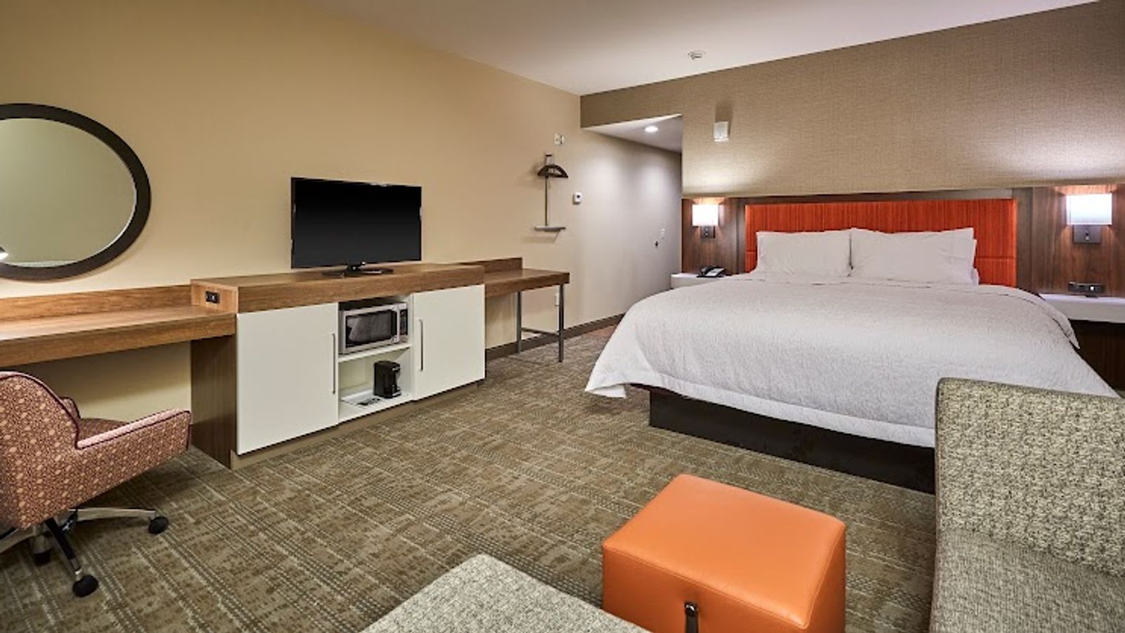 Photo of Hampton Inn & Suites Roseburg