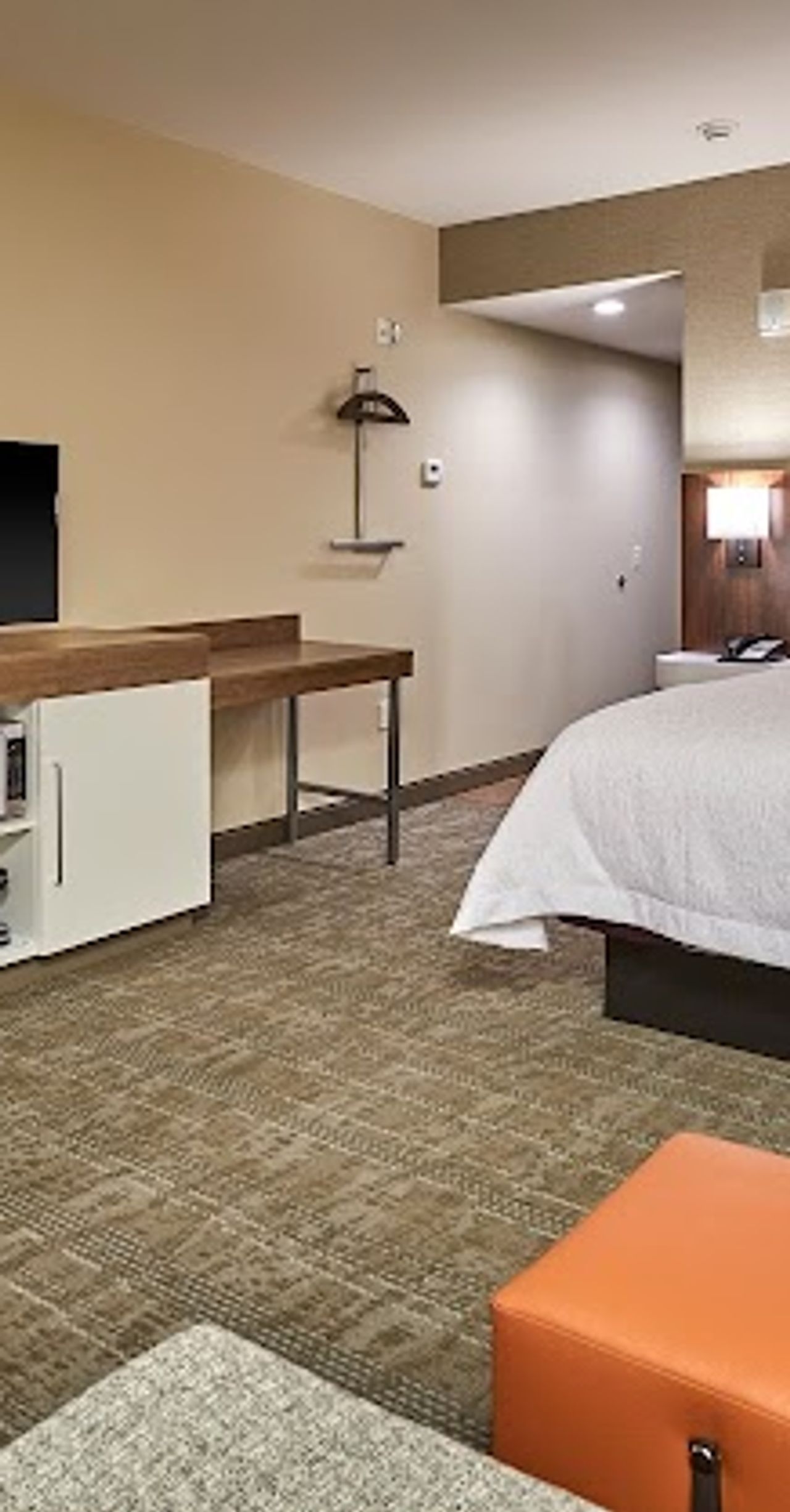 Photo of Hampton Inn & Suites Roseburg