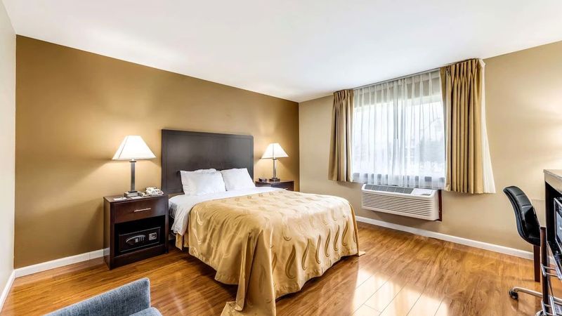 Quality Inn Cle Elum-Ellensburg - Room