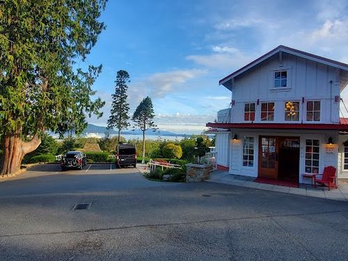Ship Harbor Inn