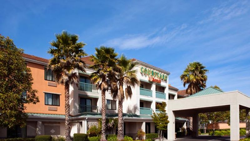 Photo of Courtyard Oakland Airport