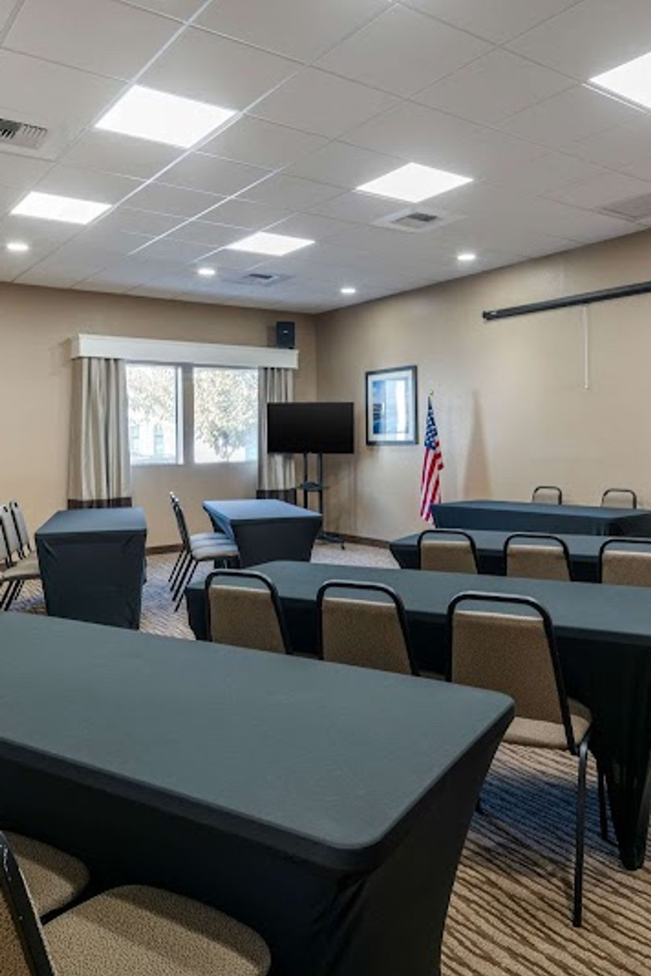 Photo of Comfort Inn & Suites Coeur d'Alene