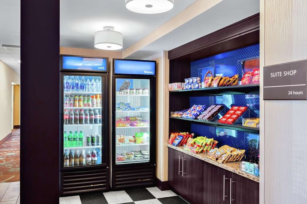 Photo of Spark by Hilton Bakersfield Central