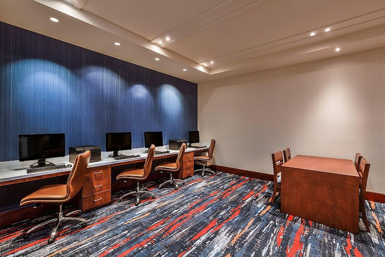 Photo of Holiday Inn Express & Suites San Francisco Fishermans Wharf, an IHG Hotel