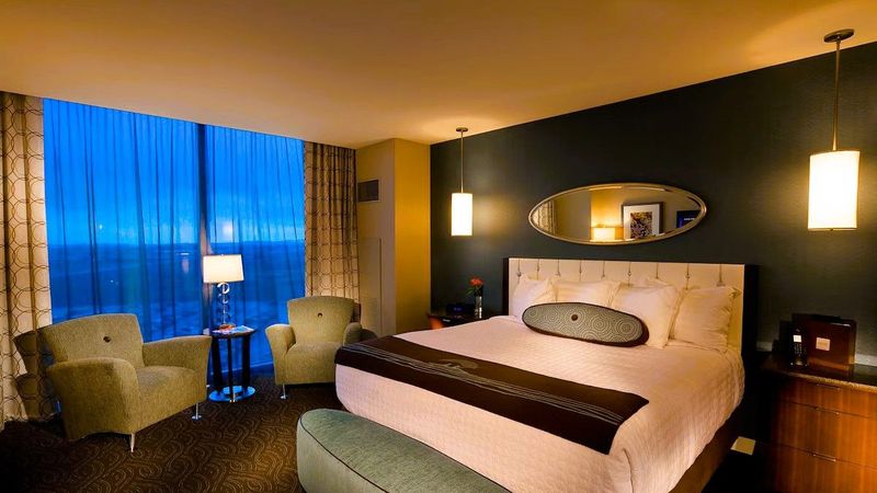 photo of Northern Quest Resort & Casino - Suite, King bed
