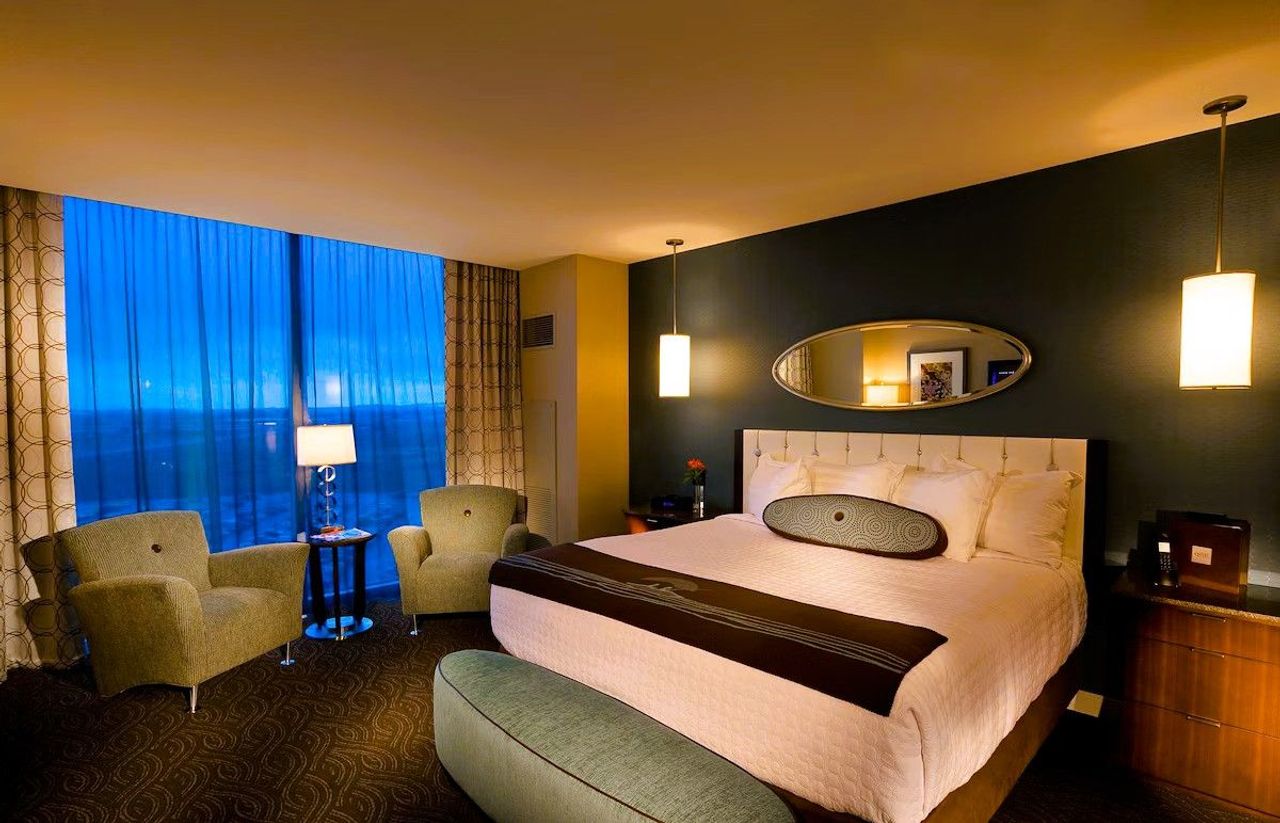 photo of Northern Quest Resort & Casino - Suite, King bed