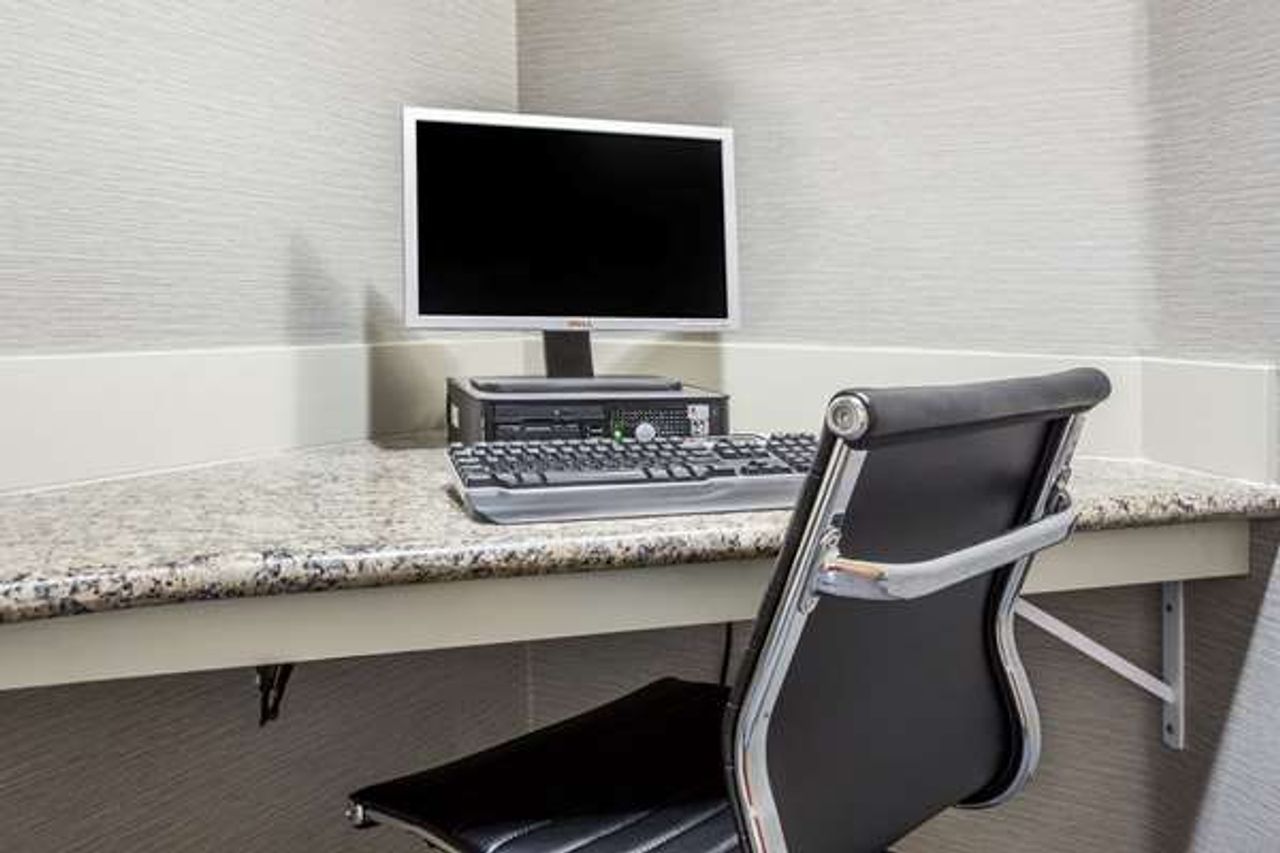 Photo of Hawthorn Suites by Wyndham Livermore Wine Country