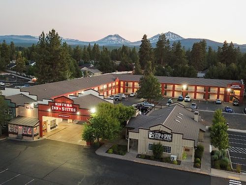 Photo of Sisters Inn & Suites