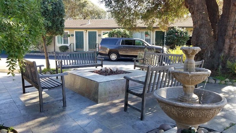 Photo of Sea Breeze Inn and Cottages - Outdoor seating area, firepit