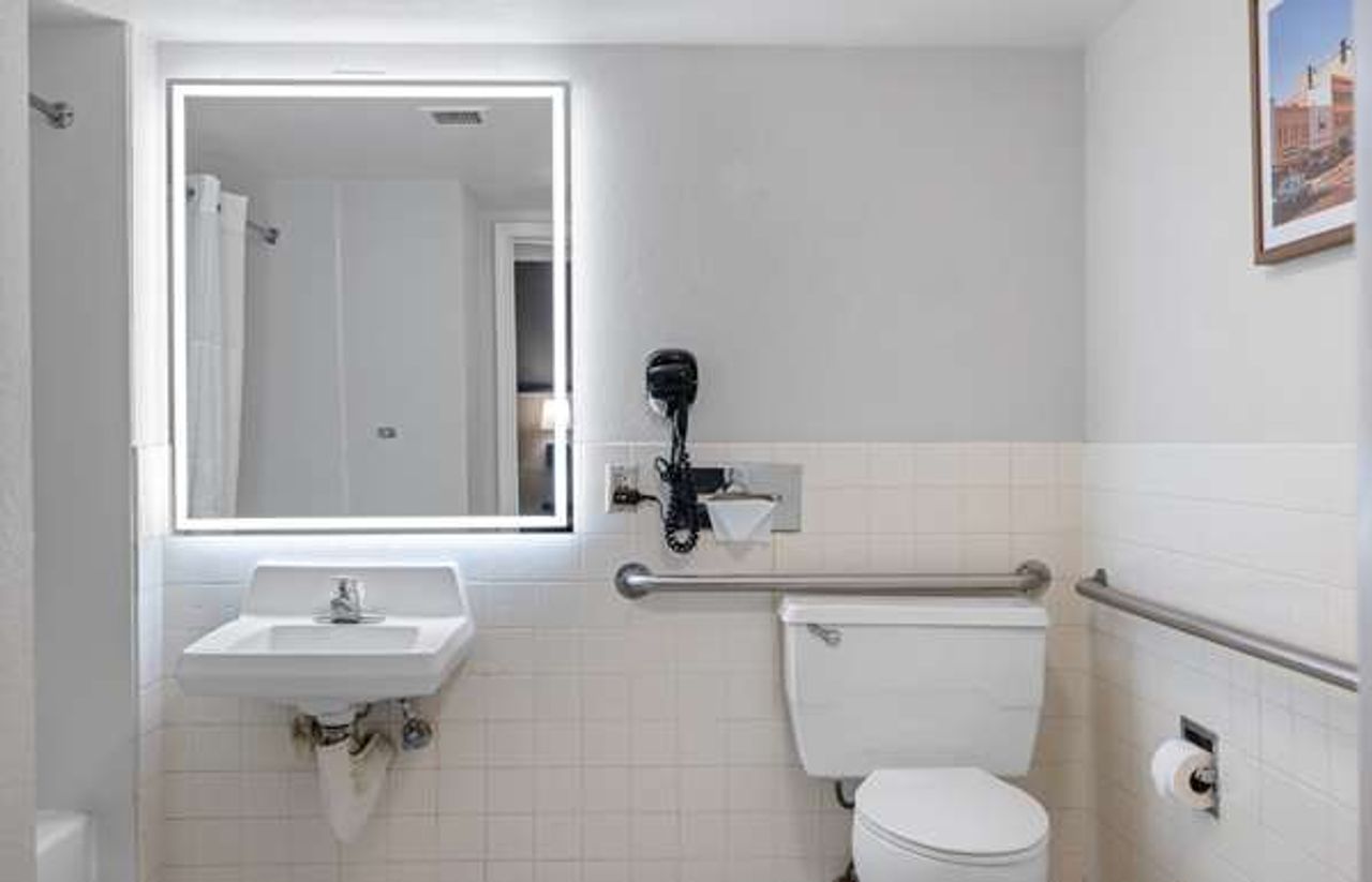 Photo of La Quinta Inn by Wyndham Stockton