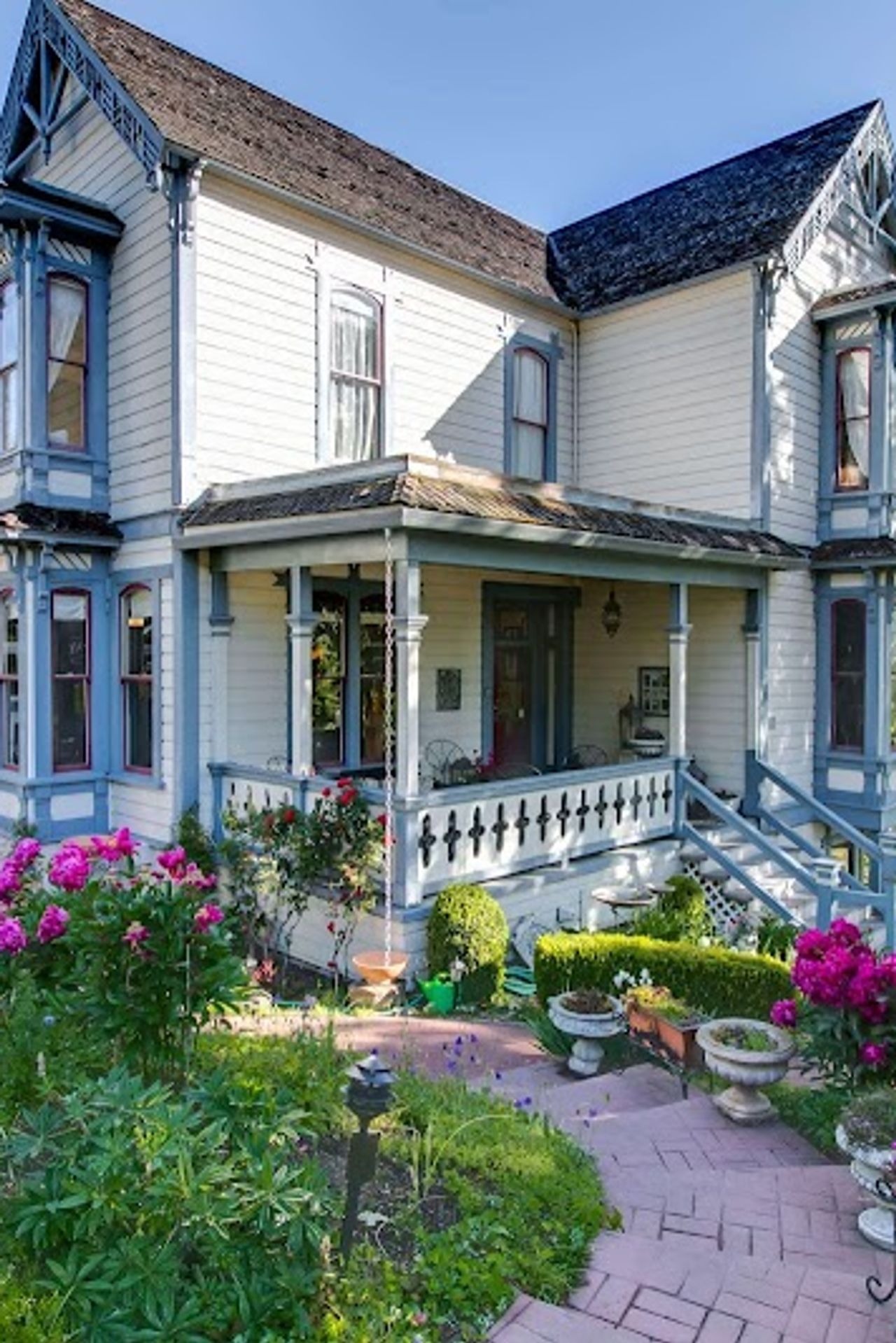 Photo of Winchester Inn