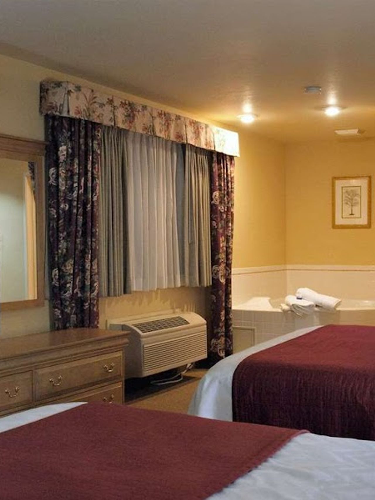 Photo of Best Western Plus Caldwell Inn & Suites
