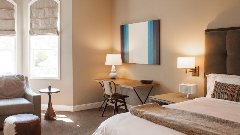 Photo of Wydown Hotel