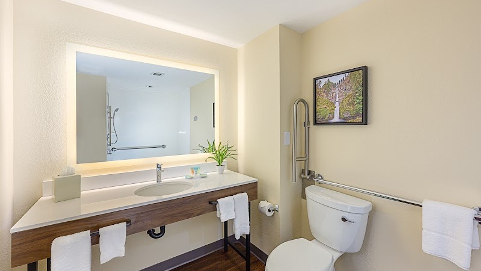 Photo of Portlander Inn