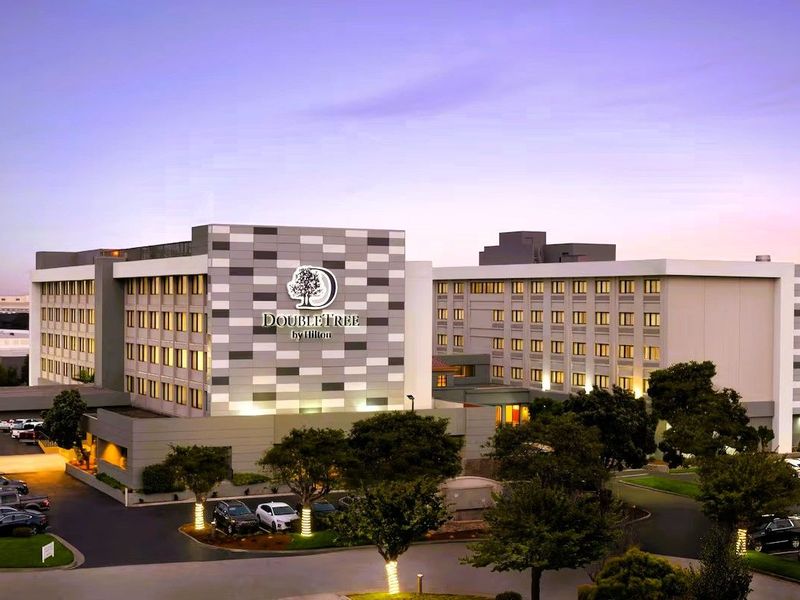 DoubleTree by Hilton San Francisco South Airport Blvd