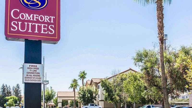 Photo of Comfort Suites Bakersfield