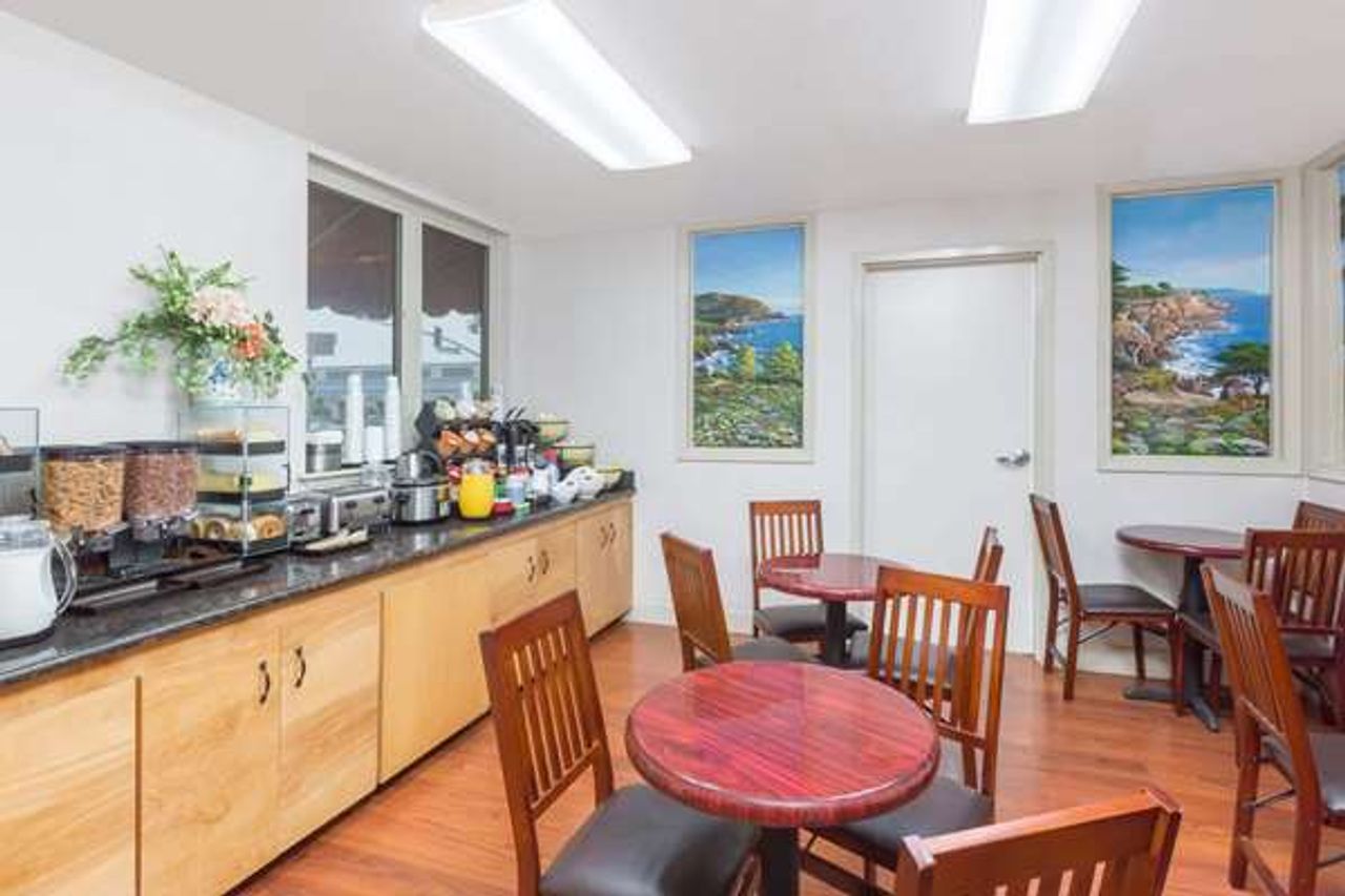 Photo of Monarch Valley Inn Marina at Monterey Bay - Complimentary continental breakfast