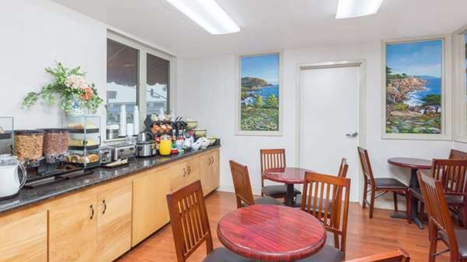 Photo of Monarch Valley Inn Marina at Monterey Bay - Complimentary continental breakfast