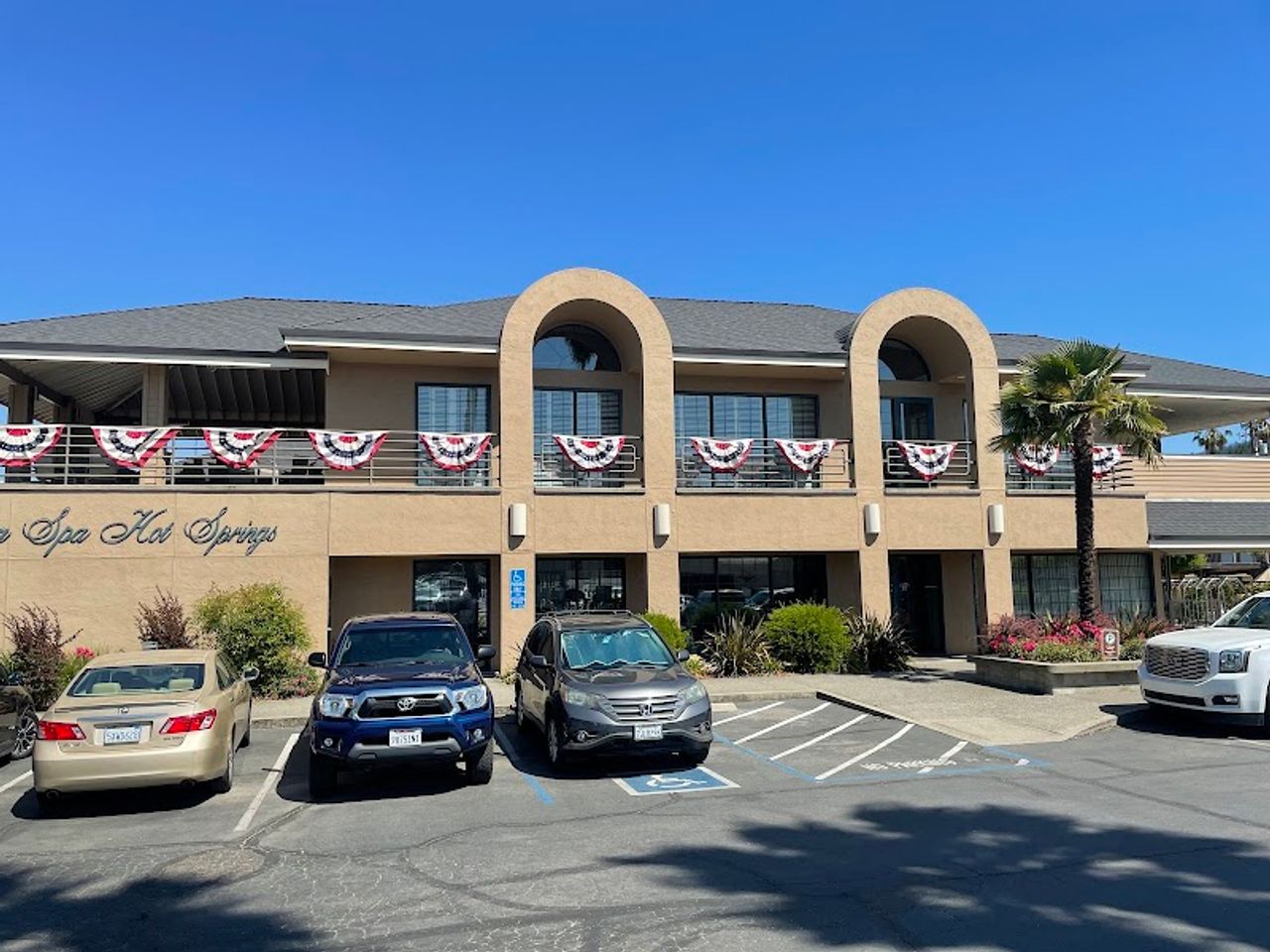 Photo of Calistoga Spa Hot Springs - Complimentary self-parking