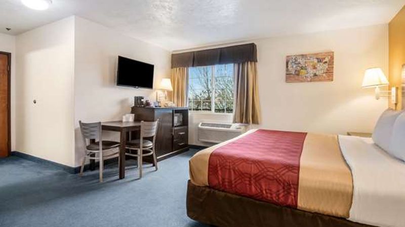 Photo of Econo Lodge Corvallis Near University
