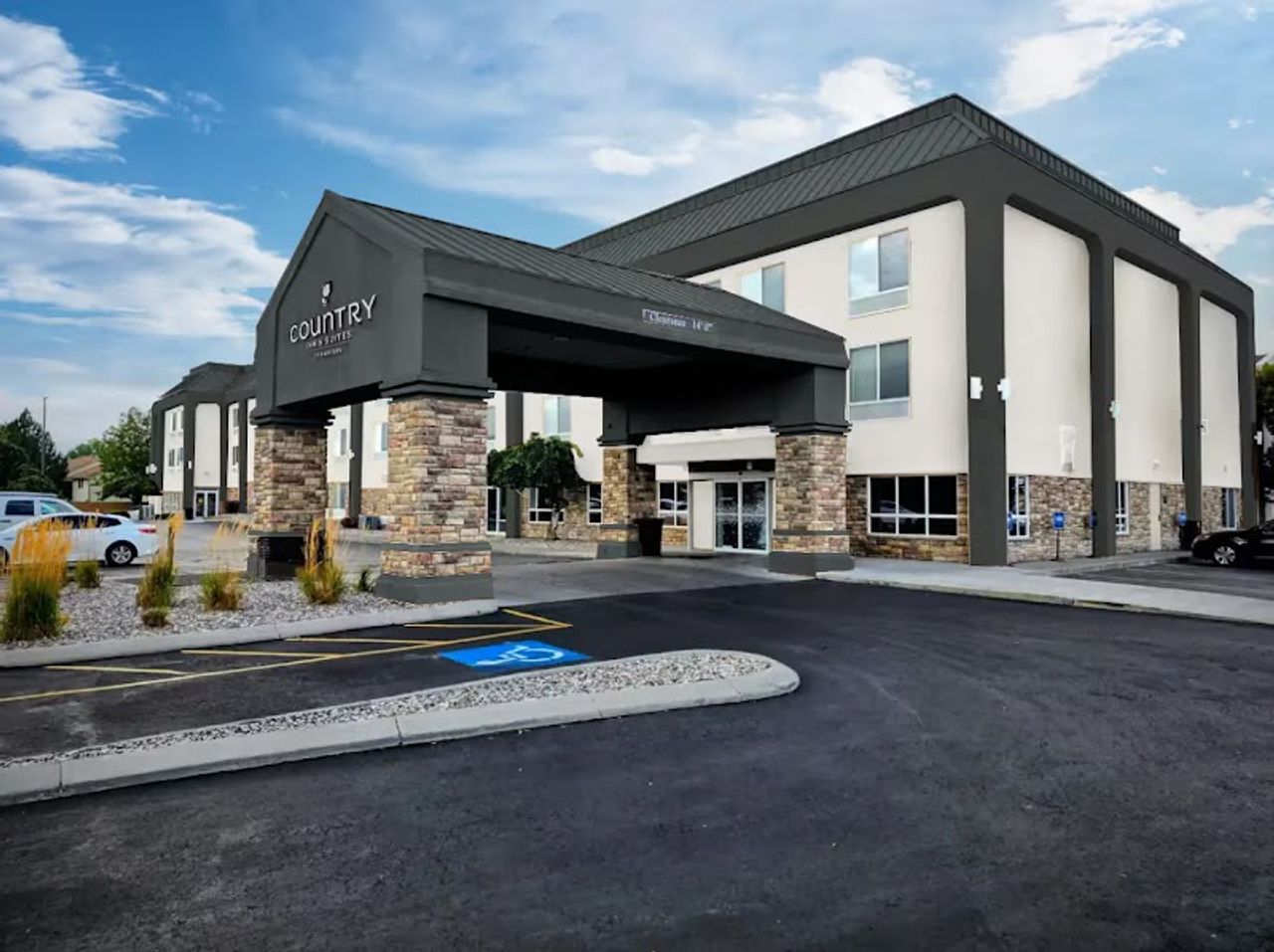 Photo of Country Inn & Suites by Radisson, Idaho Falls at the Mall - Exterior