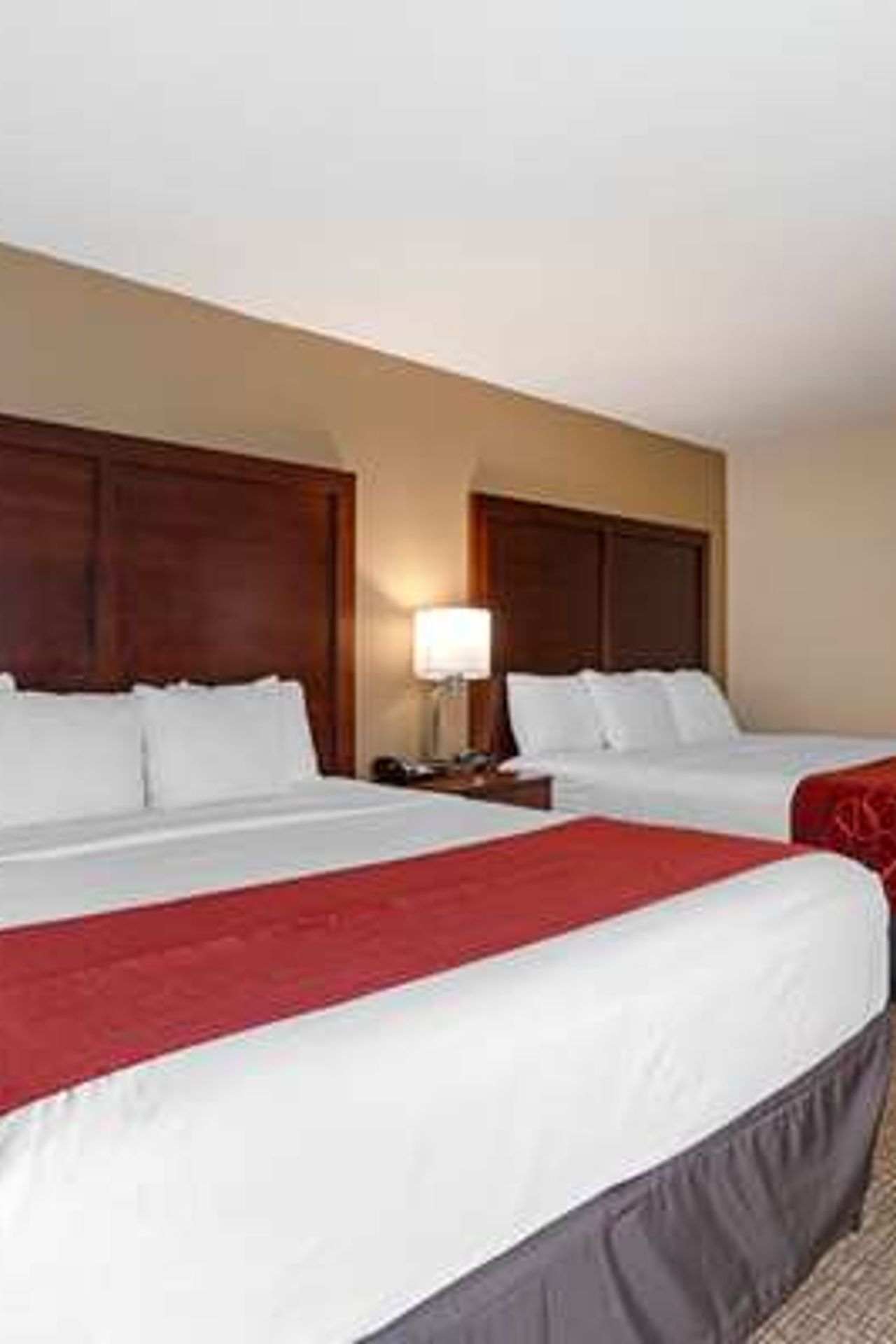 Photo of Comfort Suites Downtown Sacramento