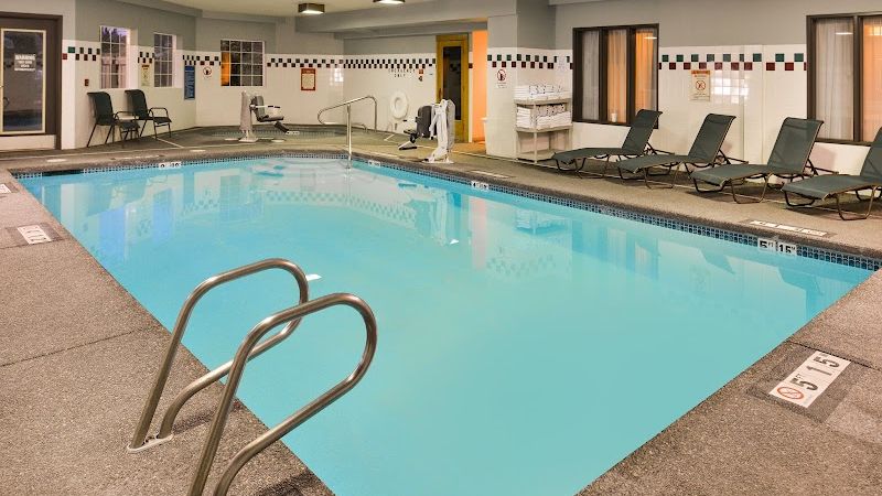 Photo of Holiday Inn Express & Suites Portland-Jantzen Beach, an IHG Hotel