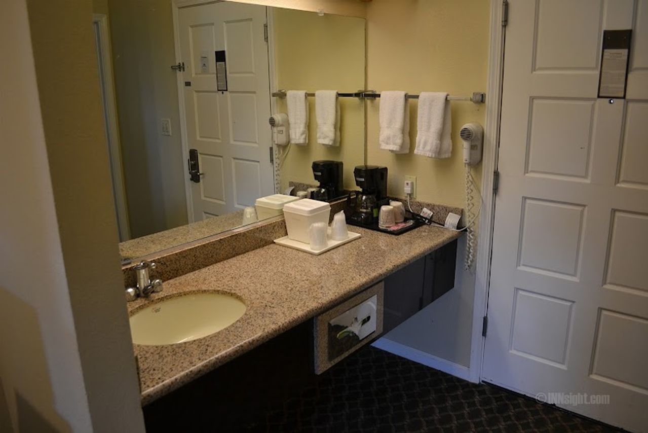 Photo of The Miramar Inn & Suites