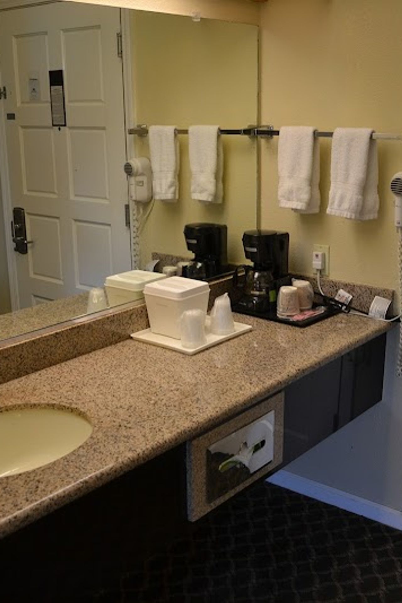 Photo of The Miramar Inn & Suites