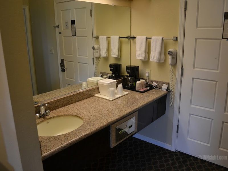 Photo of The Miramar Inn & Suites