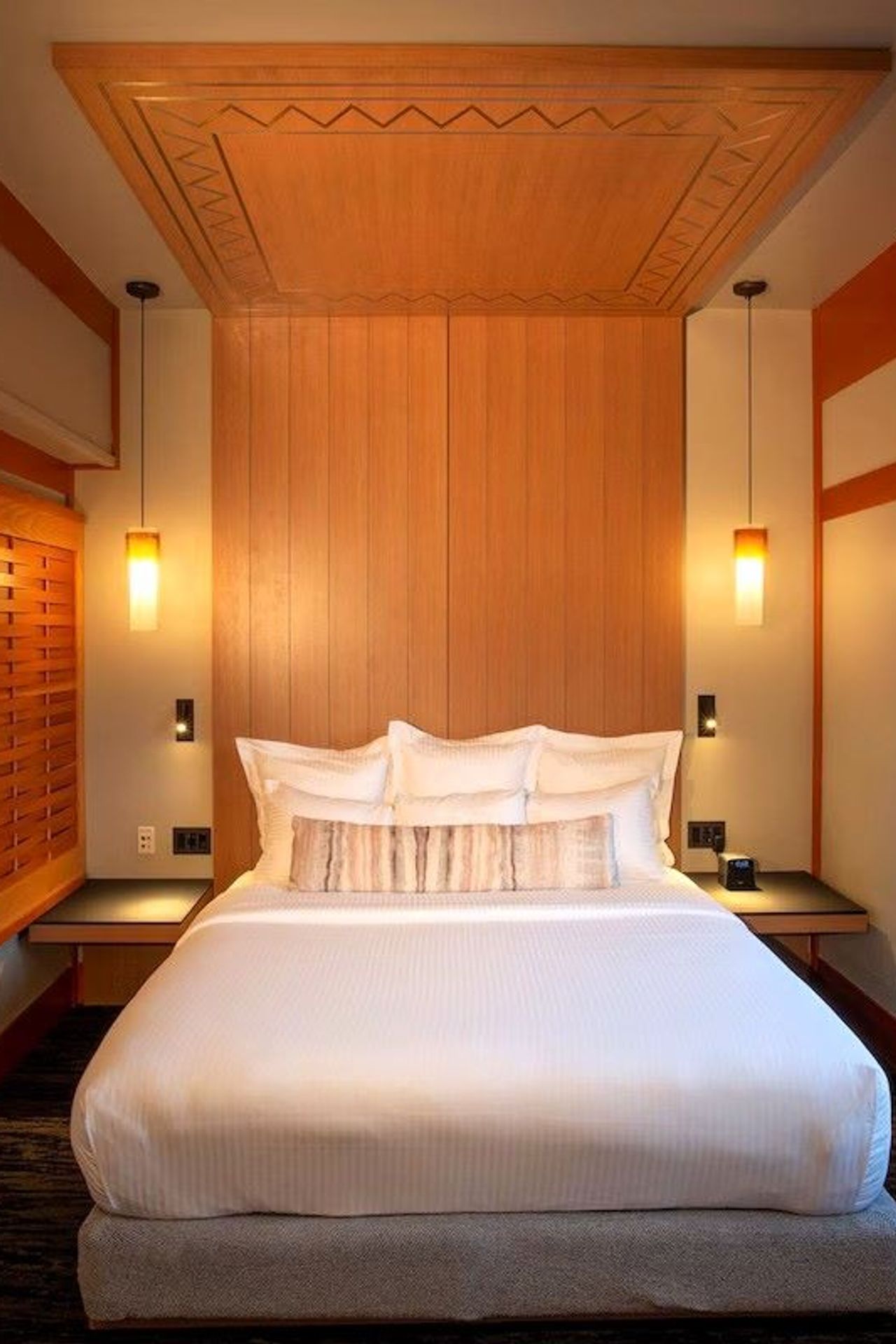 Willows Lodge - Suite (Nicest), 1 King Bed with Sofa bed