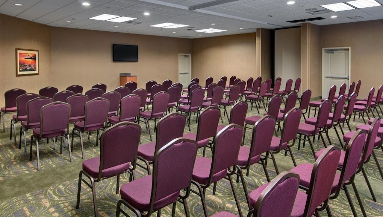 Photo of Hampton Inn & Suites Astoria