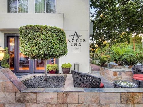 Aggie Inn, Ascend Hotel Collection
