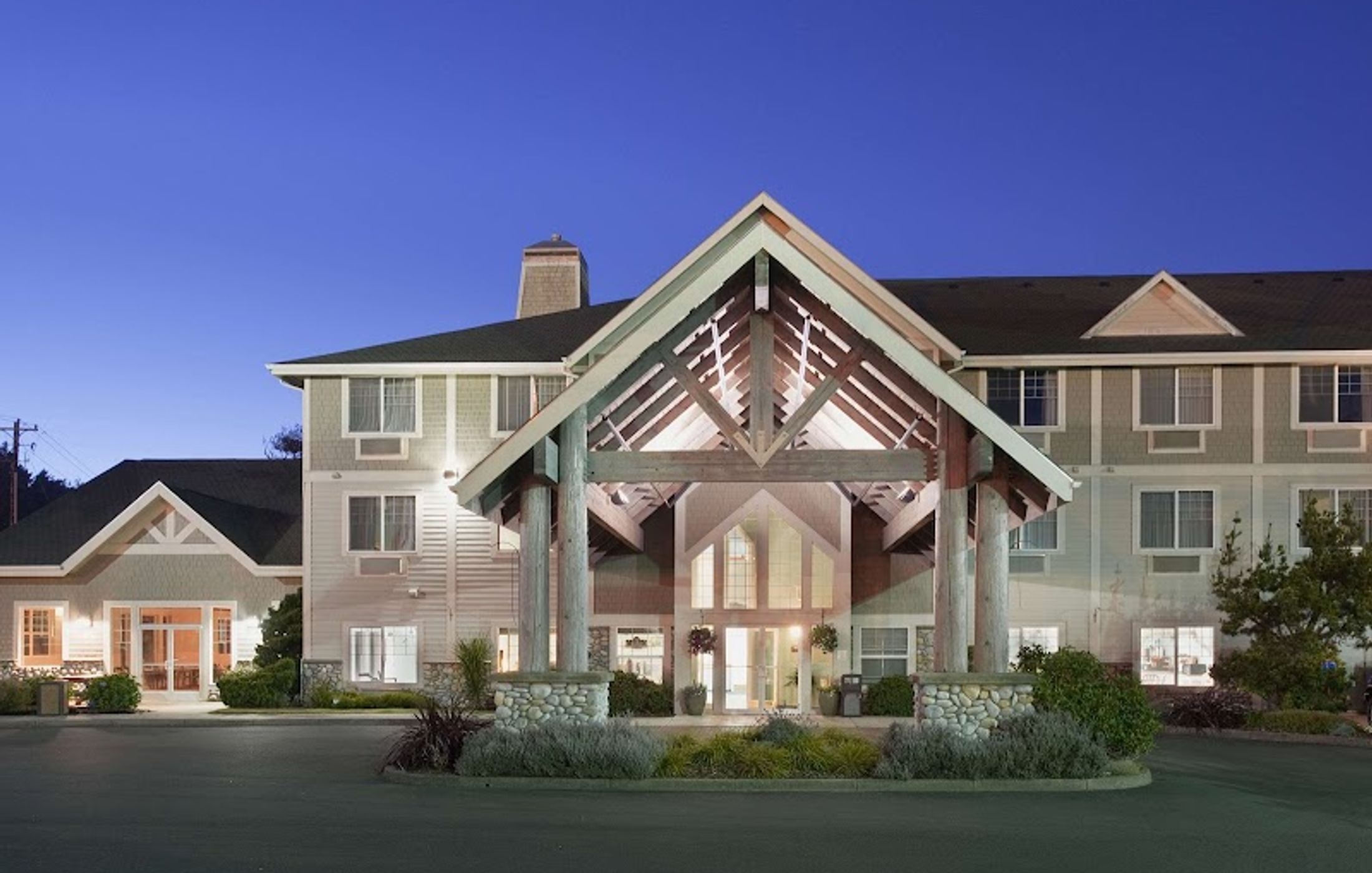 La Quinta Inn & Suites by Wyndham Newport