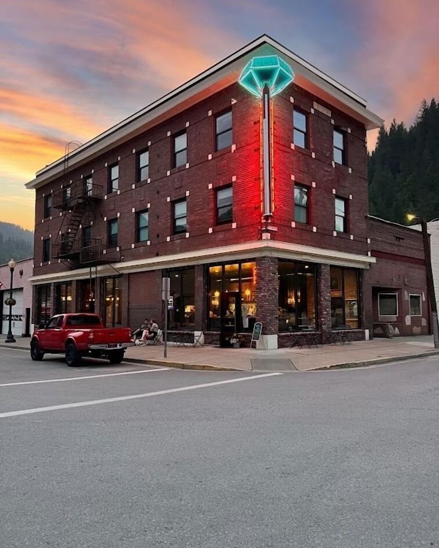 Linden Lofts Hotel