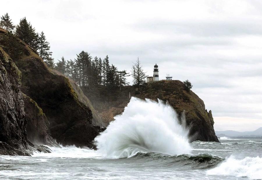 Cape Disappointment Lighthouse, south of Long Beach, Washington, USA