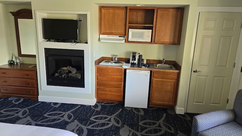 Photo of Ship Harbor Inn