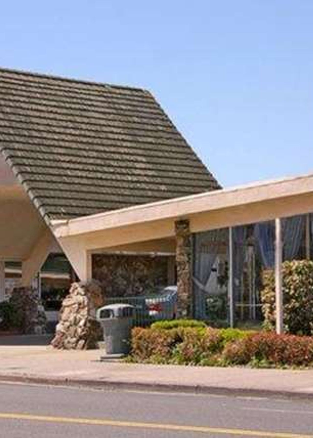 Photo of Rodeway Inn Alameda-Oakland