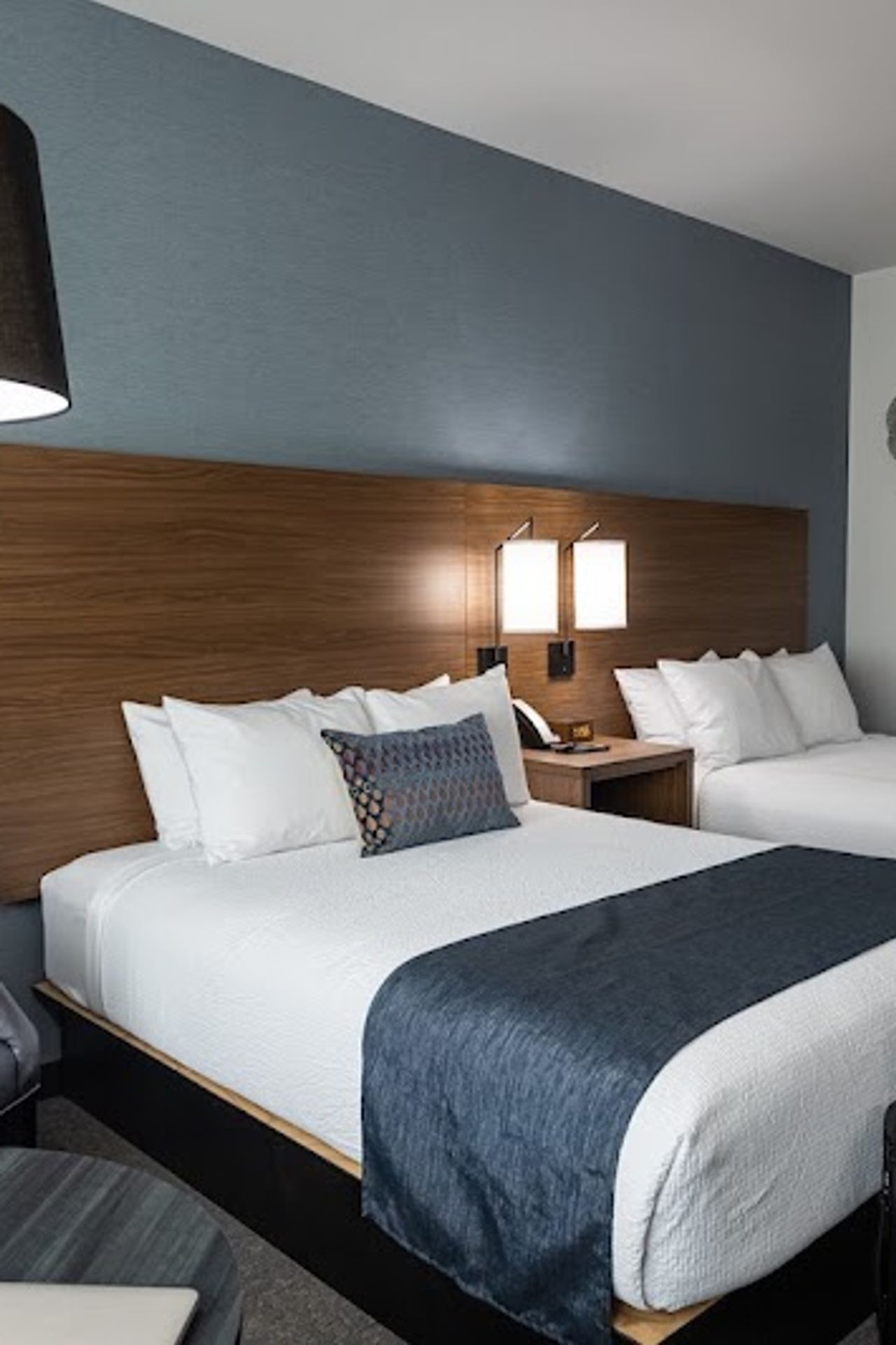 Photo of Hayward Inn - Room, 2 Queen Beds