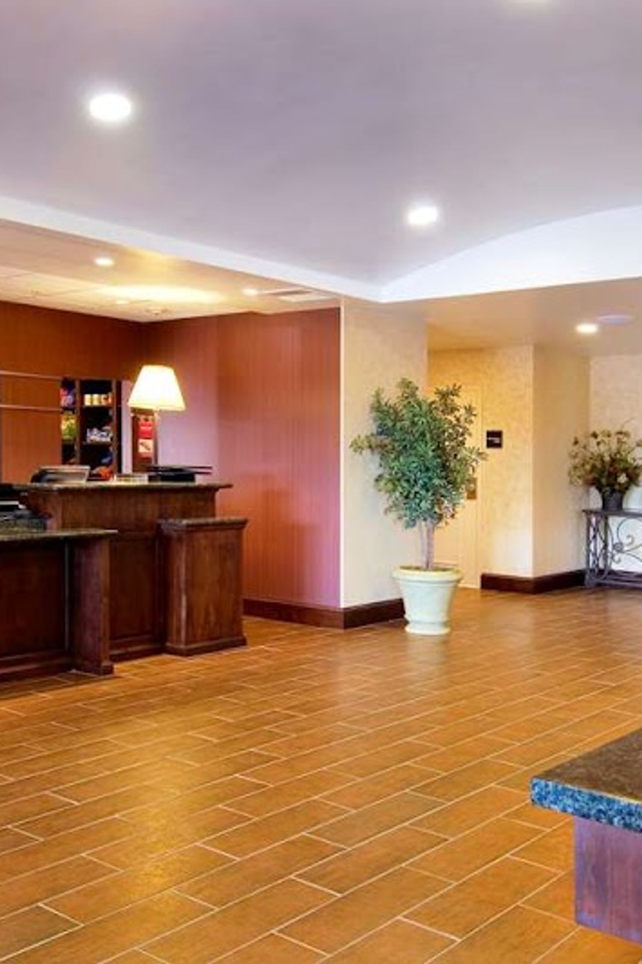 Photo of Hampton Inn & Suites Lodi