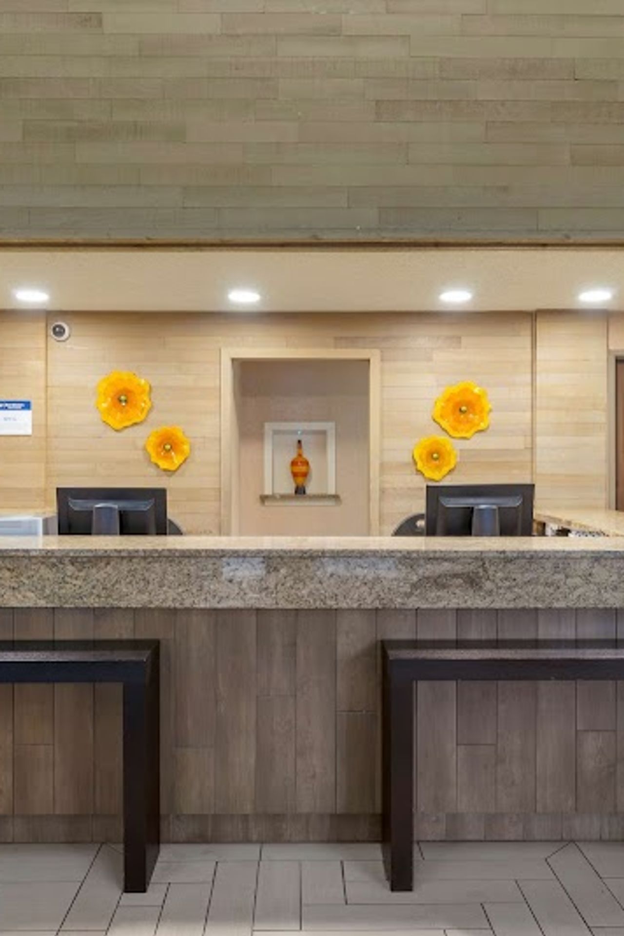 Photo of Best Western Plus Oak Harbor Hotel & Conference Center