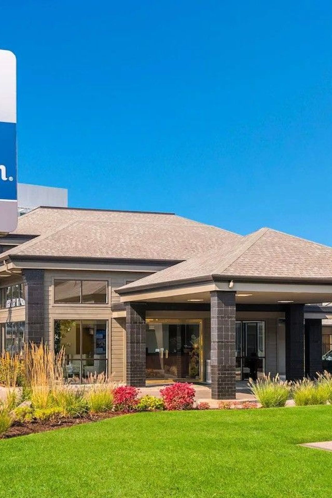 Best Western New Oregon - Property Entrance