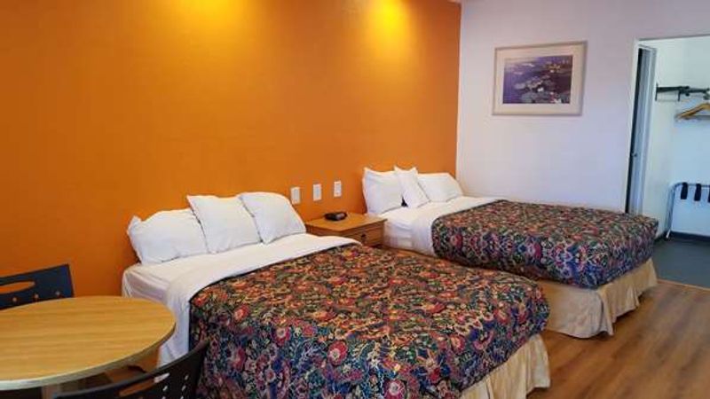 Photo of Rodeway Inn Alameda-Oakland