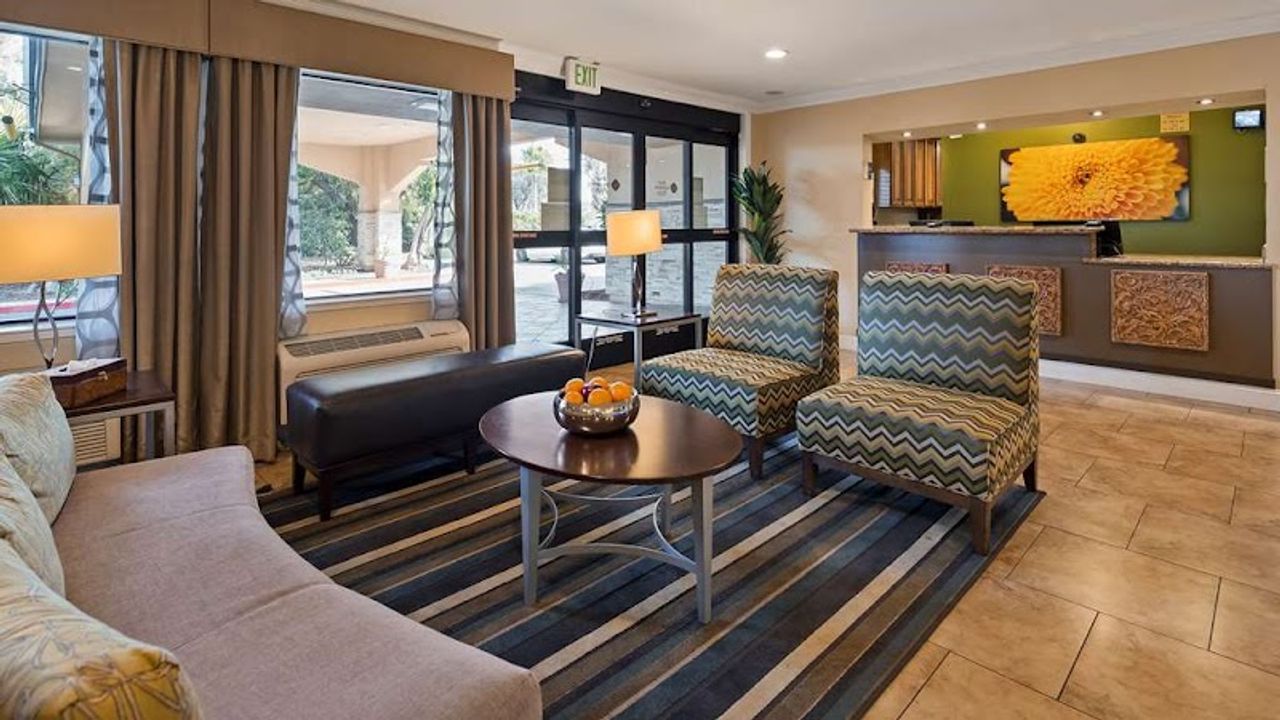 Photo of Best Western Plus Pleasanton Inn